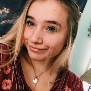 Meet your Posher, Casey